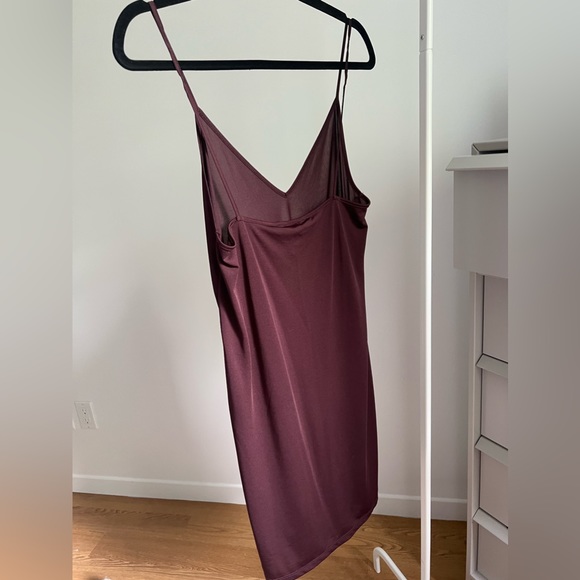 H&M plum slip dress - Picture 2 of 4